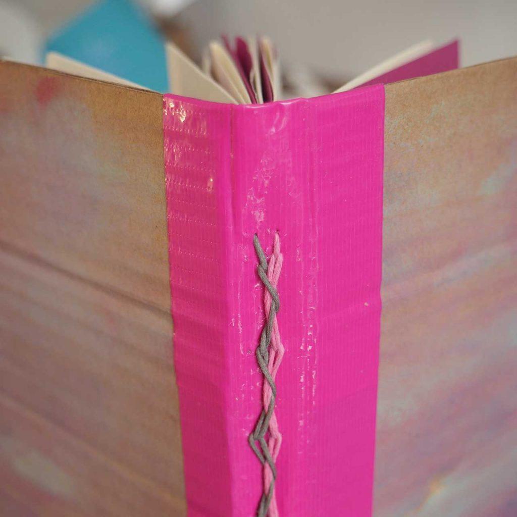 Pinkes Buch ©muellerinartstudio