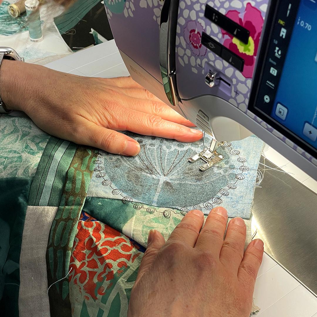 Textile Eskalation im Almatela ©muellerinartstudio