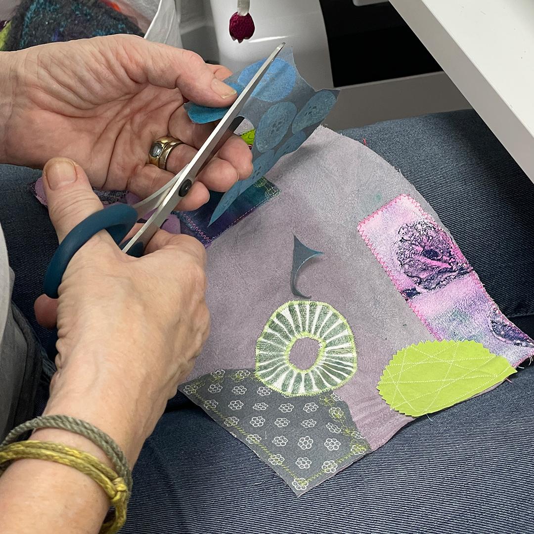 Textile Eskalation im Almatela ©muellerinartstudio