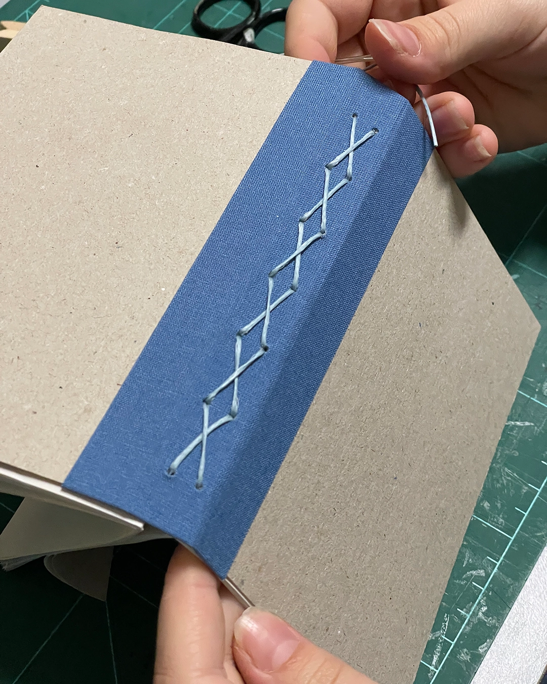 Workshop Buchbinde-Basics ©muellerinartstudio