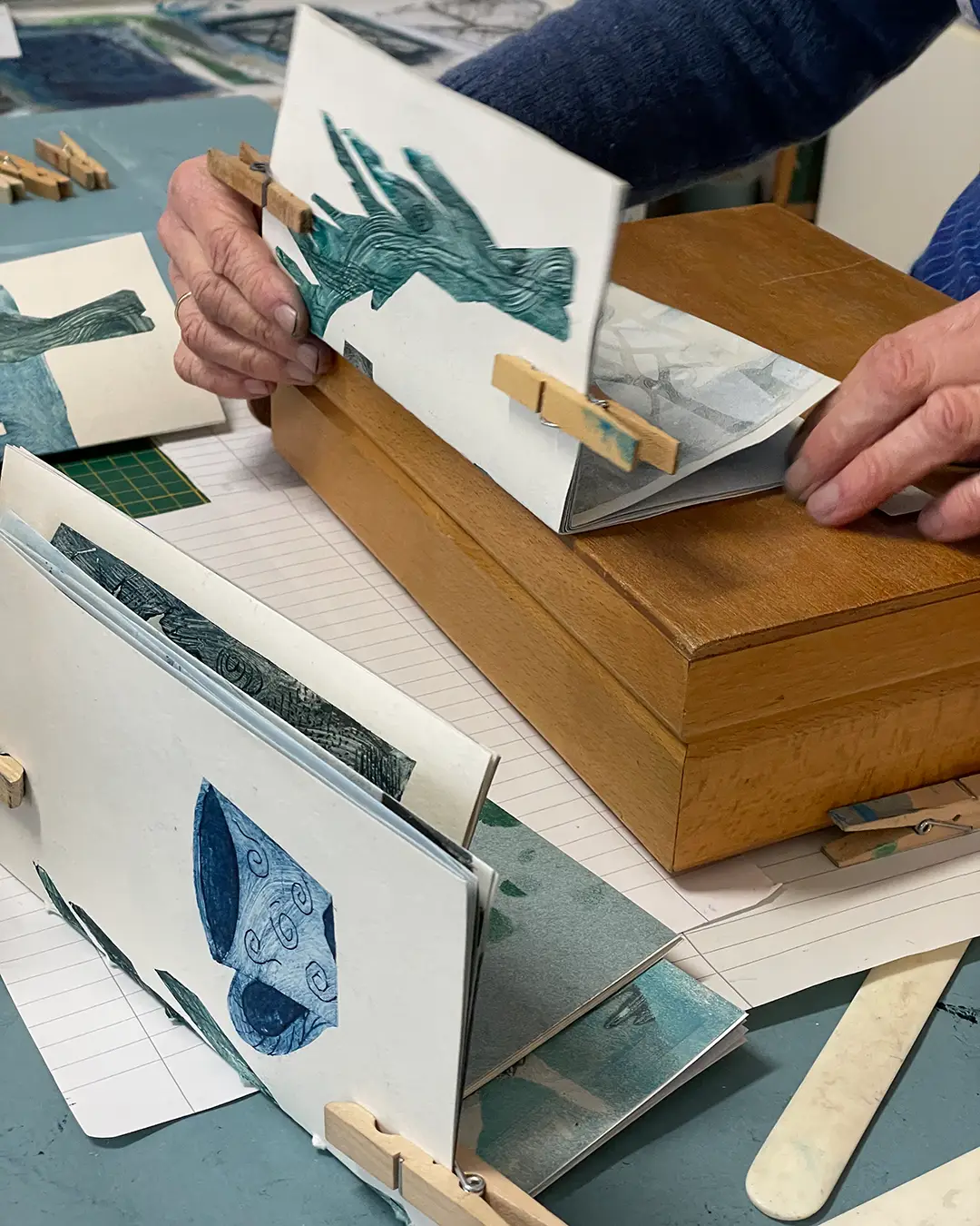 Winterbuch-Workshop im Müllerin Art Studio ©muellerinartstudio