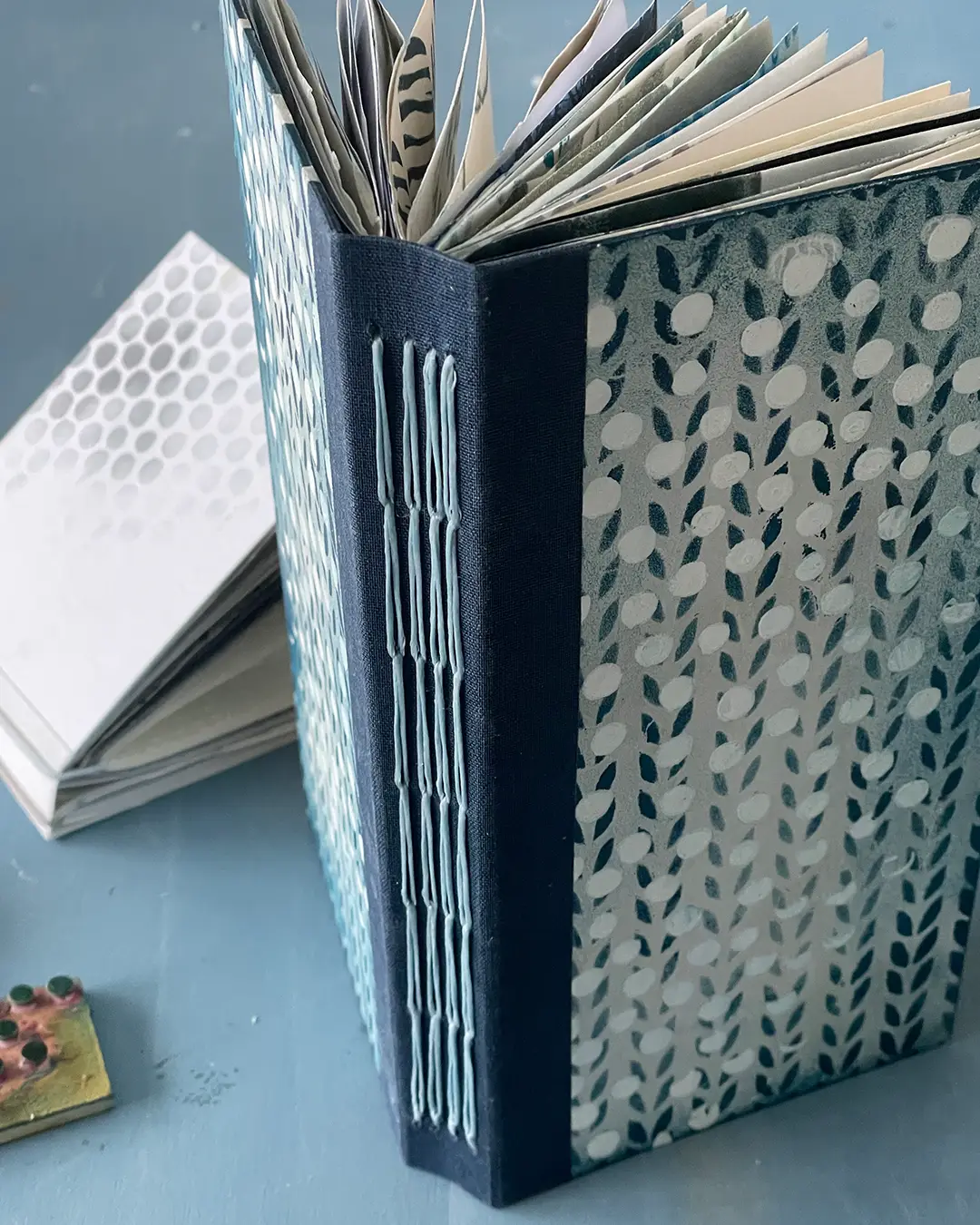 Winterbuch nach Müllerin Art ©muellerinartstudio