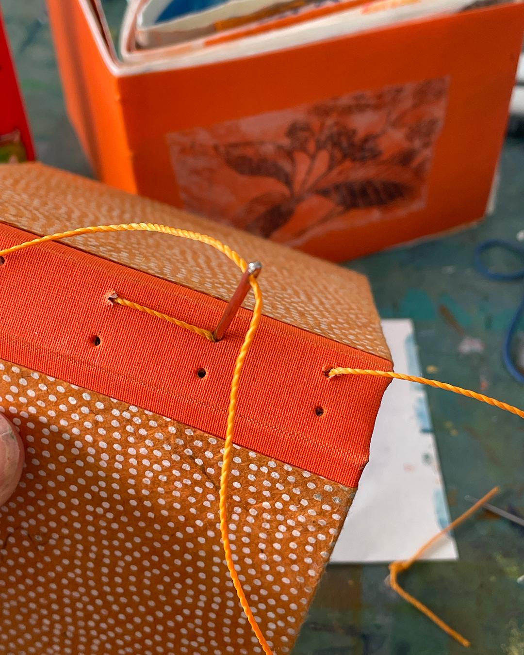 Aprilbüchlein ©muellerinartstudio