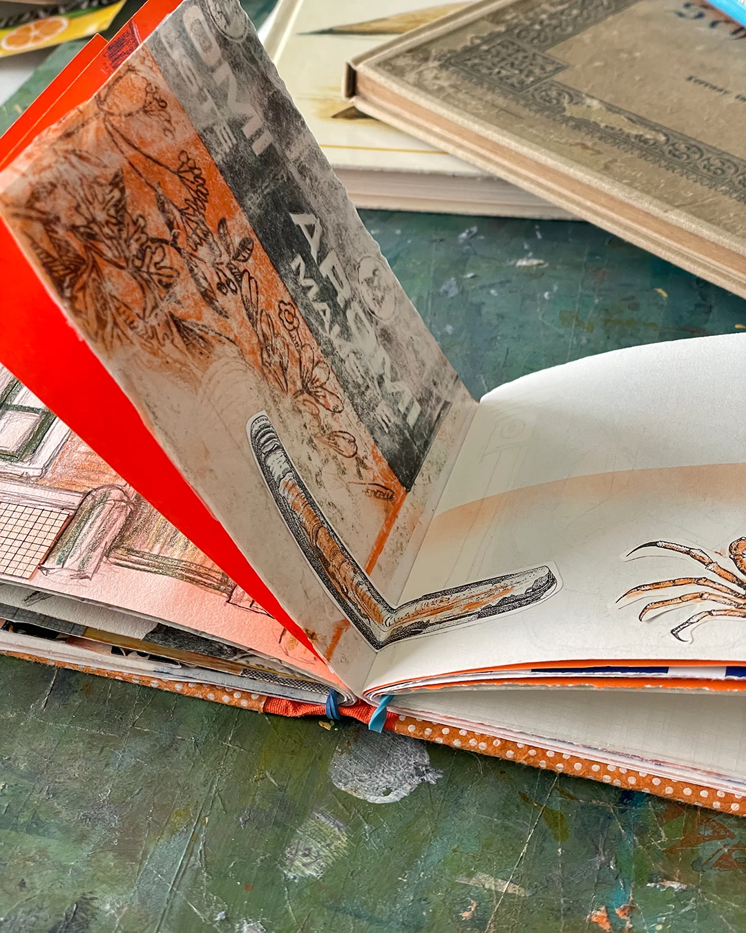 Monatsbüchlein Orange April 2026 ©muellerinartstudio