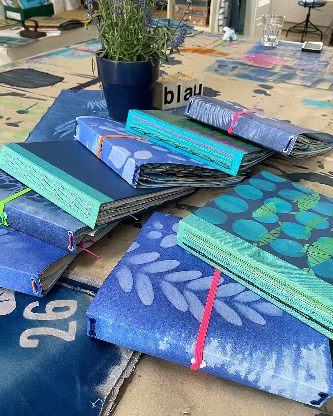 blauer Sommer 2026 ©muellerinartstudio