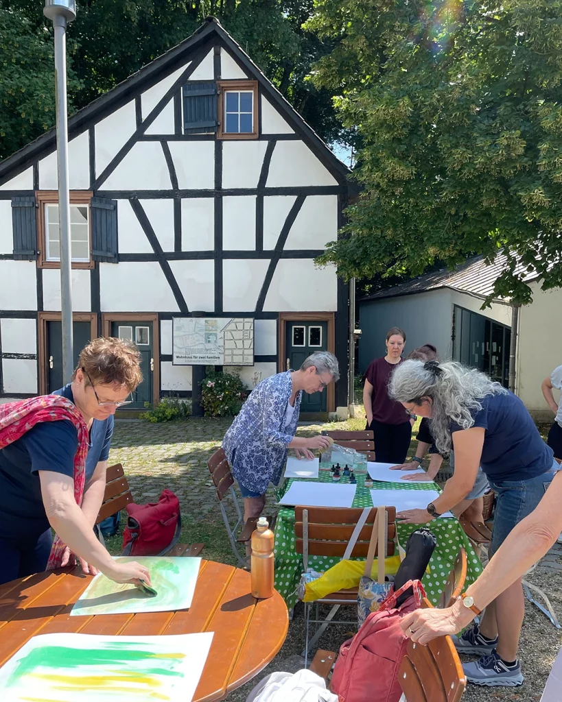 Zeichenworkshop am Papiermuseum Alte Dombach ©muellerinartstudio