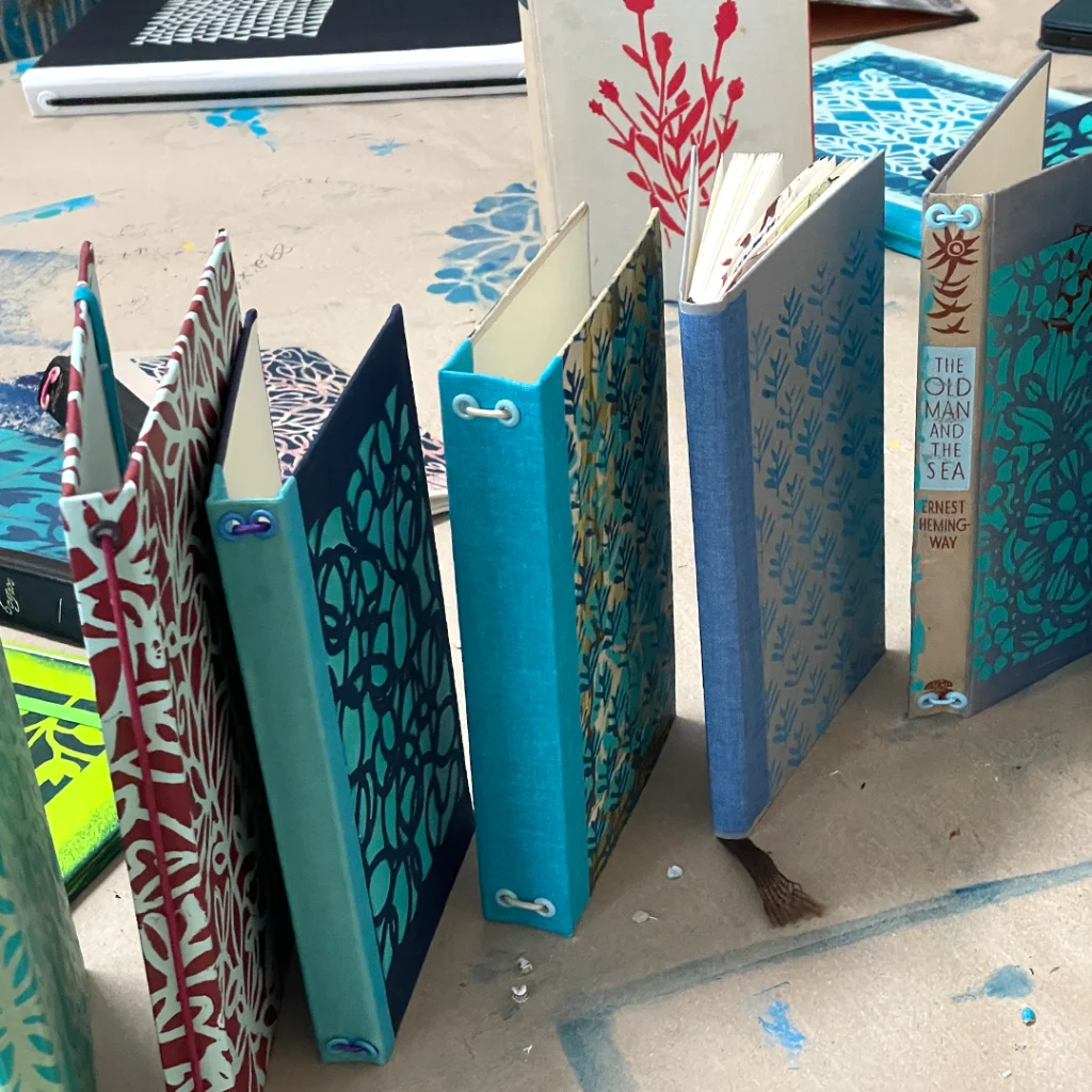 neue alte Bücher im ©muellerinartstudio